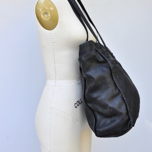 Zadig & Voltaire Black Leather Shoulder Bag Skull - Picture 15 of 16